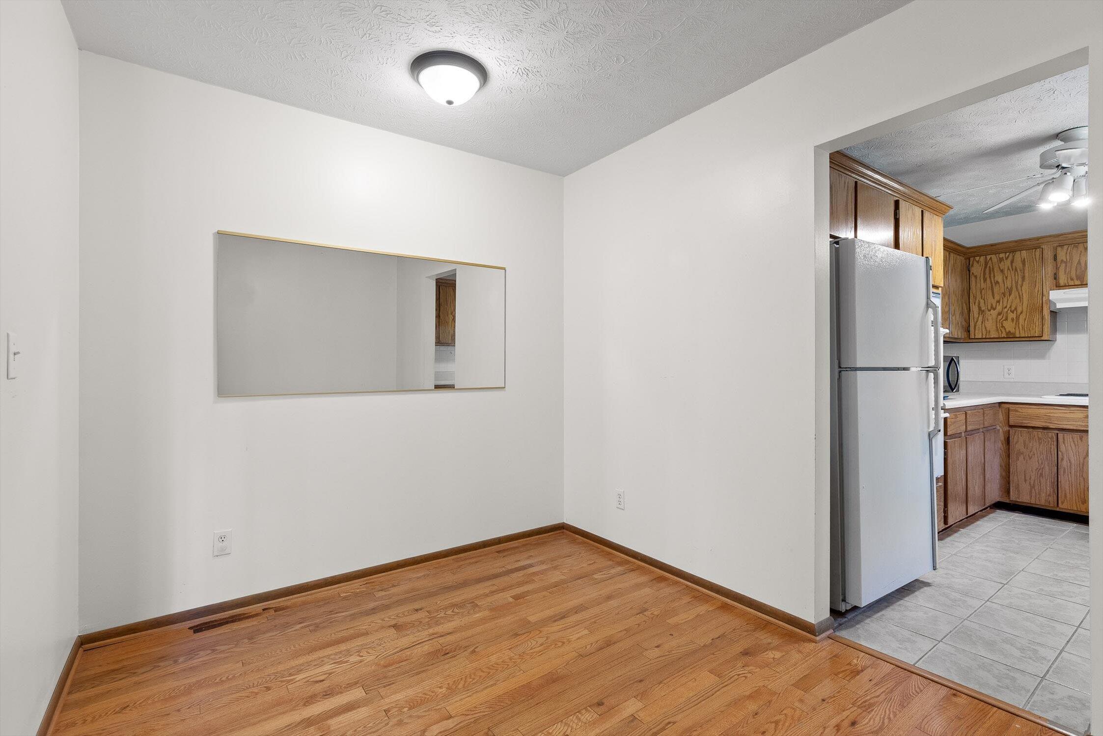 Chattanooga, Tennessee 37405, United States, 4 Bedrooms Bedrooms, ,3 BathroomsBathrooms,Residential,Active,200505