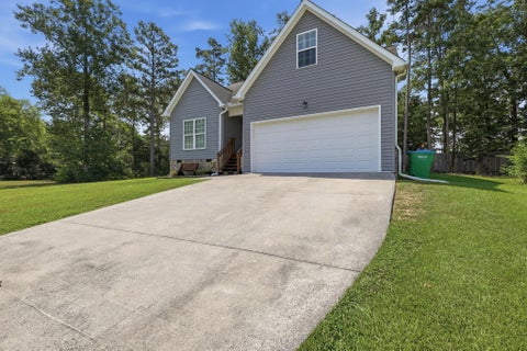 Homes For Sale - 440 Bloomington Drive<br/> Whitfield County, Dalton, GA 30721