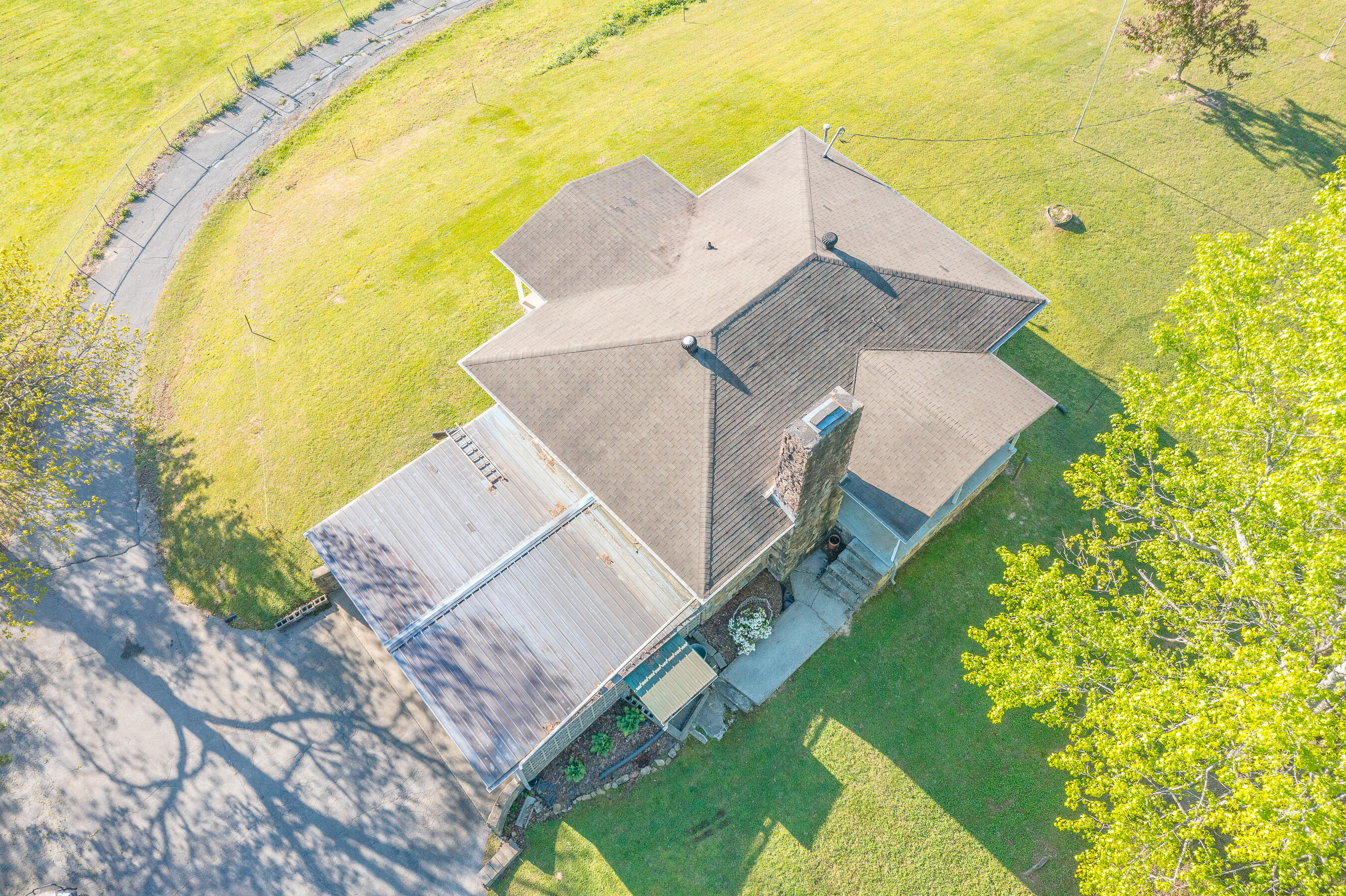 11954 Back Valley Road, Soddy Daisy, Tennessee image 3