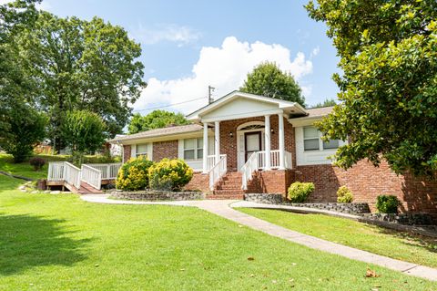 Photo of 6413 Edgmon Drive, Chattanooga, TN 37421 (MLS # 1516600)