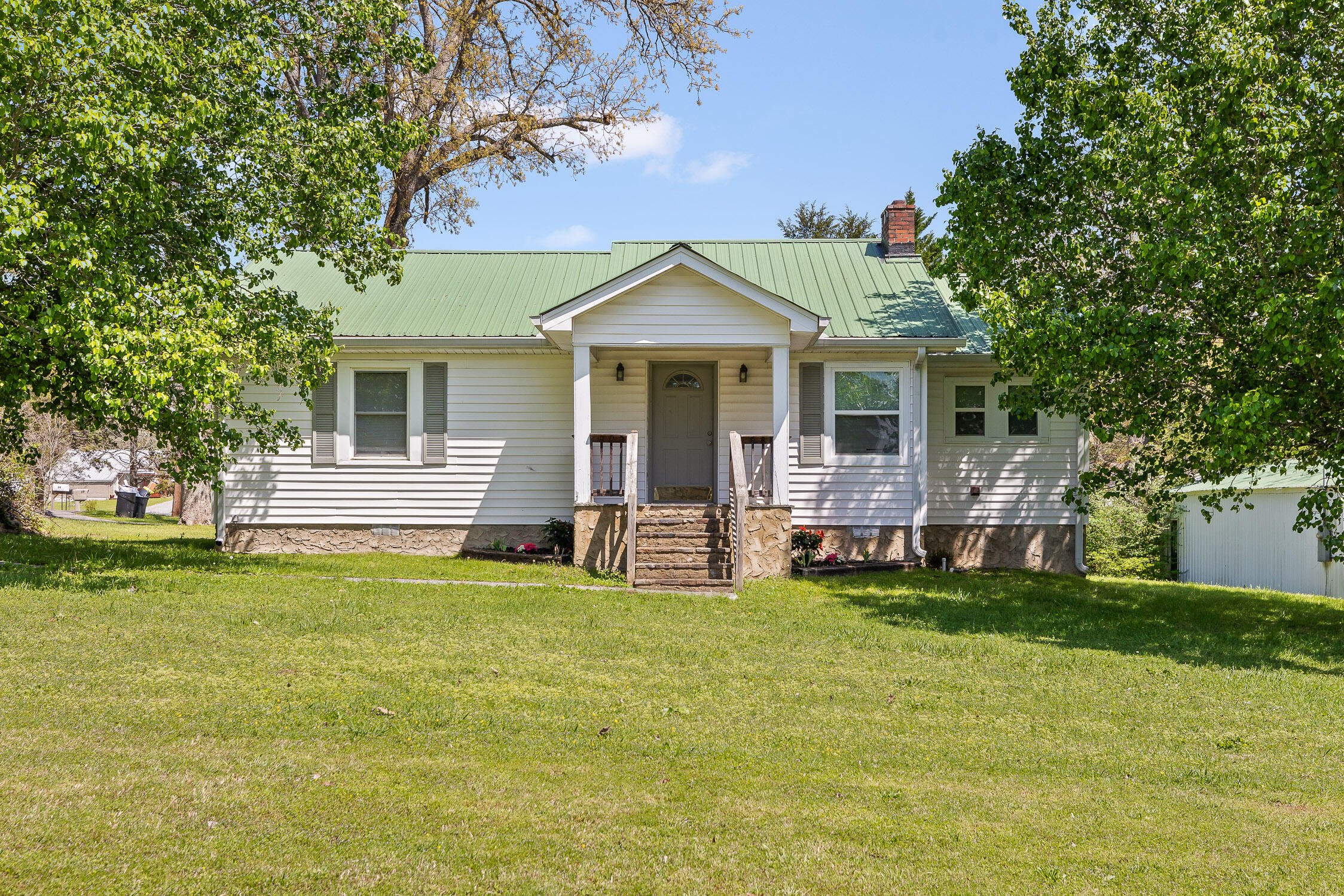 45 May Avenue, Trenton, Georgia image 1