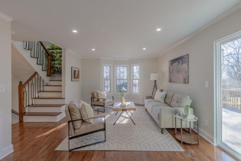 Photo of 557 Winterview Lane, Chattanooga, TN 37409 (MLS # 1528459)