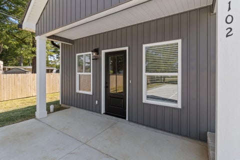 Photo of 916 Airport Road, Chattanooga, TN 37421 (MLS # 1542023)
