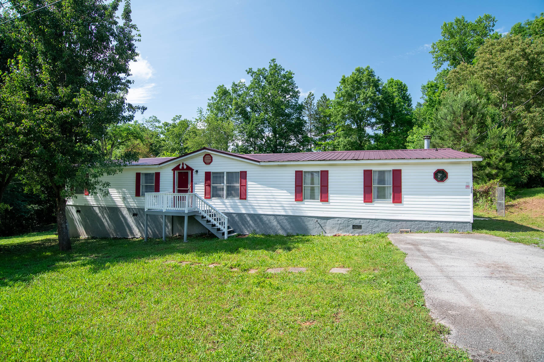 230 Appaloosa Drive, Tunnel Hill, Georgia image 1