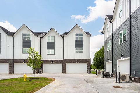 Photo of 5753 Sofias Circle, Chattanooga, TN 37411 (MLS # 1521769)