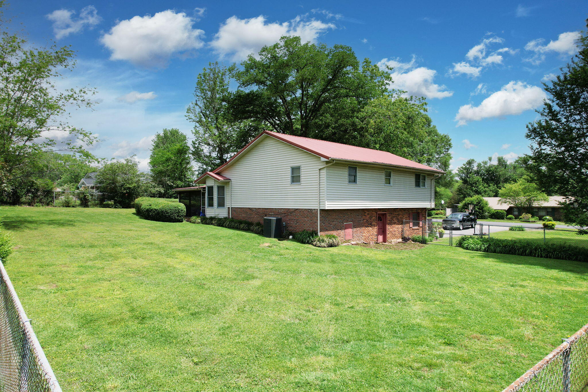 423 Hasty Drive, Tunnel Hill, Georgia image 4