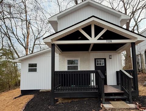 Photo of 726 East Avenue, Chattanooga, TN 37411 (MLS # 1507440) Photo of 726 East Avenue, Chattanooga, TN 37411 (MLS # 1507440)