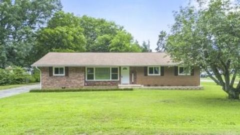 Photo of 1331 Phils Drive, Chattanooga, TN 37421 (MLS # 1521950)