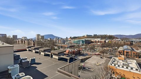 Tiny photo for 129 Walnut Street, Chattanooga, TN 37403 (MLS # 1527399)