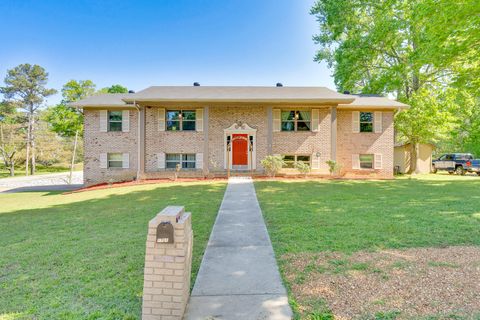Photo of 1701 Ray Jo Circle, Chattanooga, TN 37421 (MLS # 1533074)