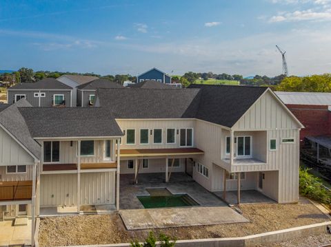 998 Montague Place Chattanooga TN 37408