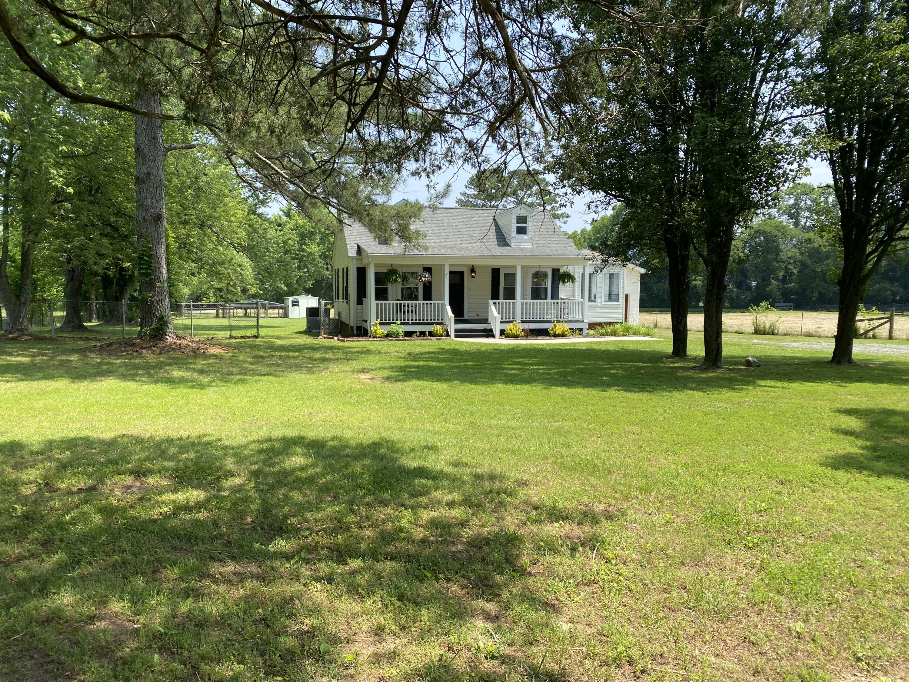 8515 Rancho Drive, Ooltewah, Tennessee image 1