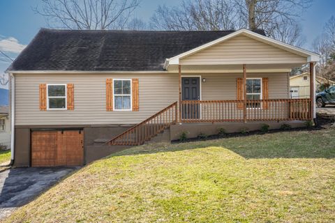 Photo of 3336 Parker Lane, Chattanooga, TN 37419 (MLS # 1528051)
