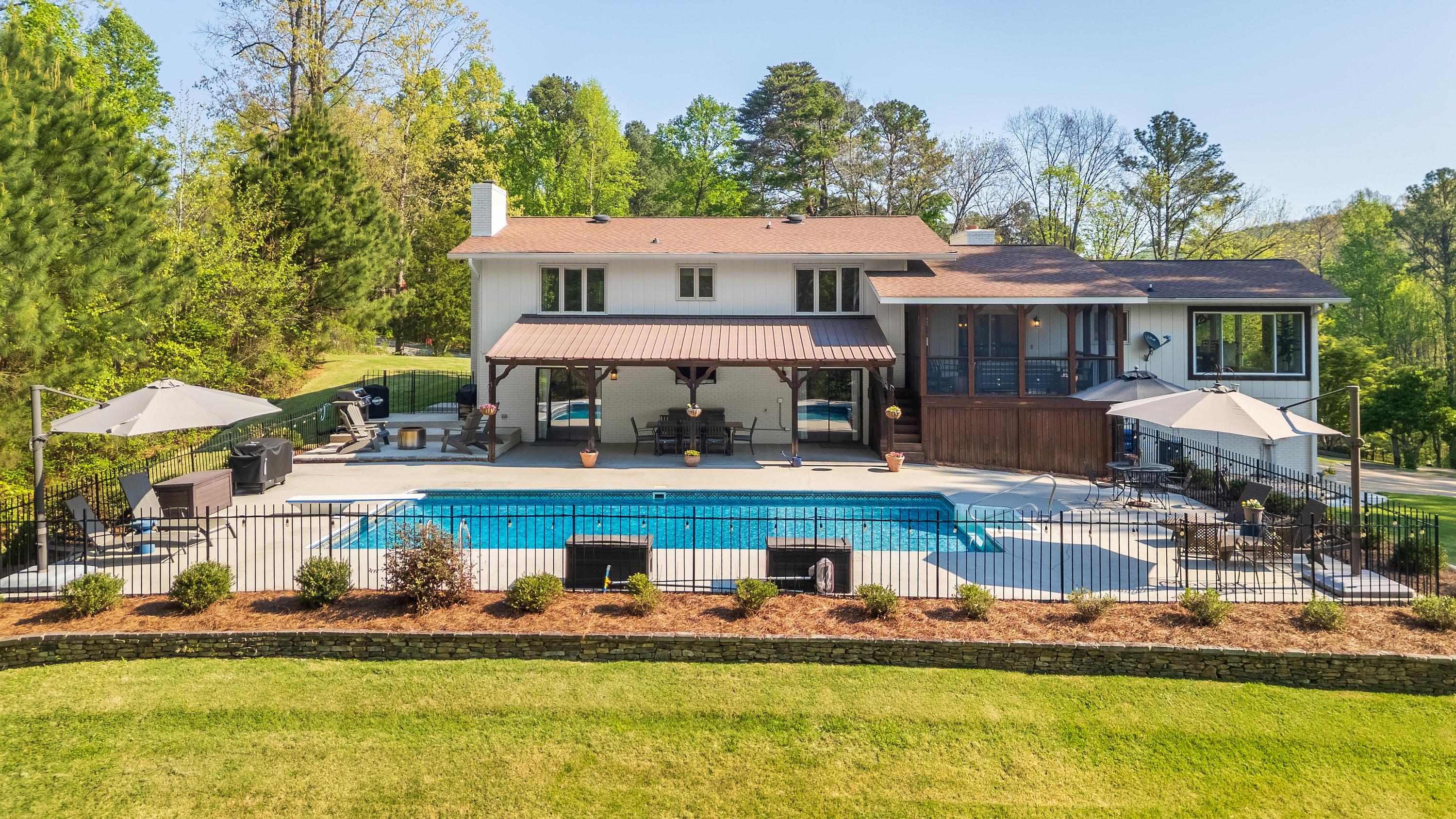 5600 Barrington Country Circle