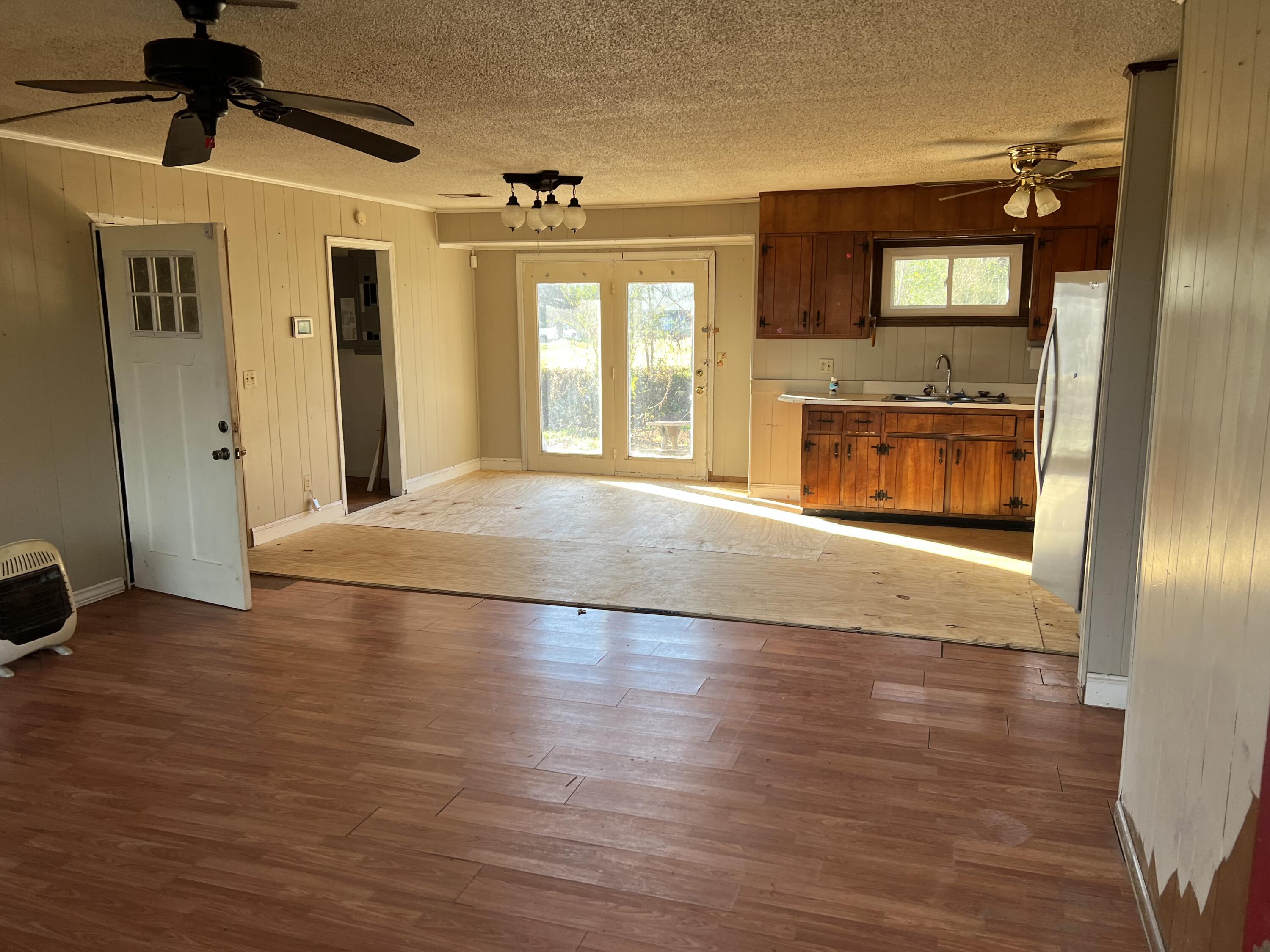 222 N Magnolia Street