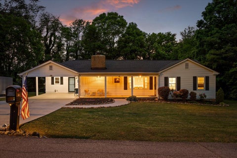 Townhouse For Sale - 919 Charlotte Avenue<br/> Chattanooga, TN 37421