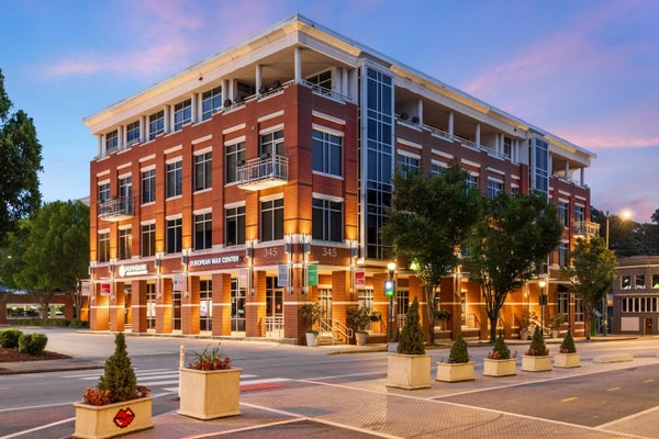 345 FRAZIER AVE APT 401, CHATTANOOGA, TN 37405 - Image 5580f124c5b97c4699c8a77faa184fbf/1783502162