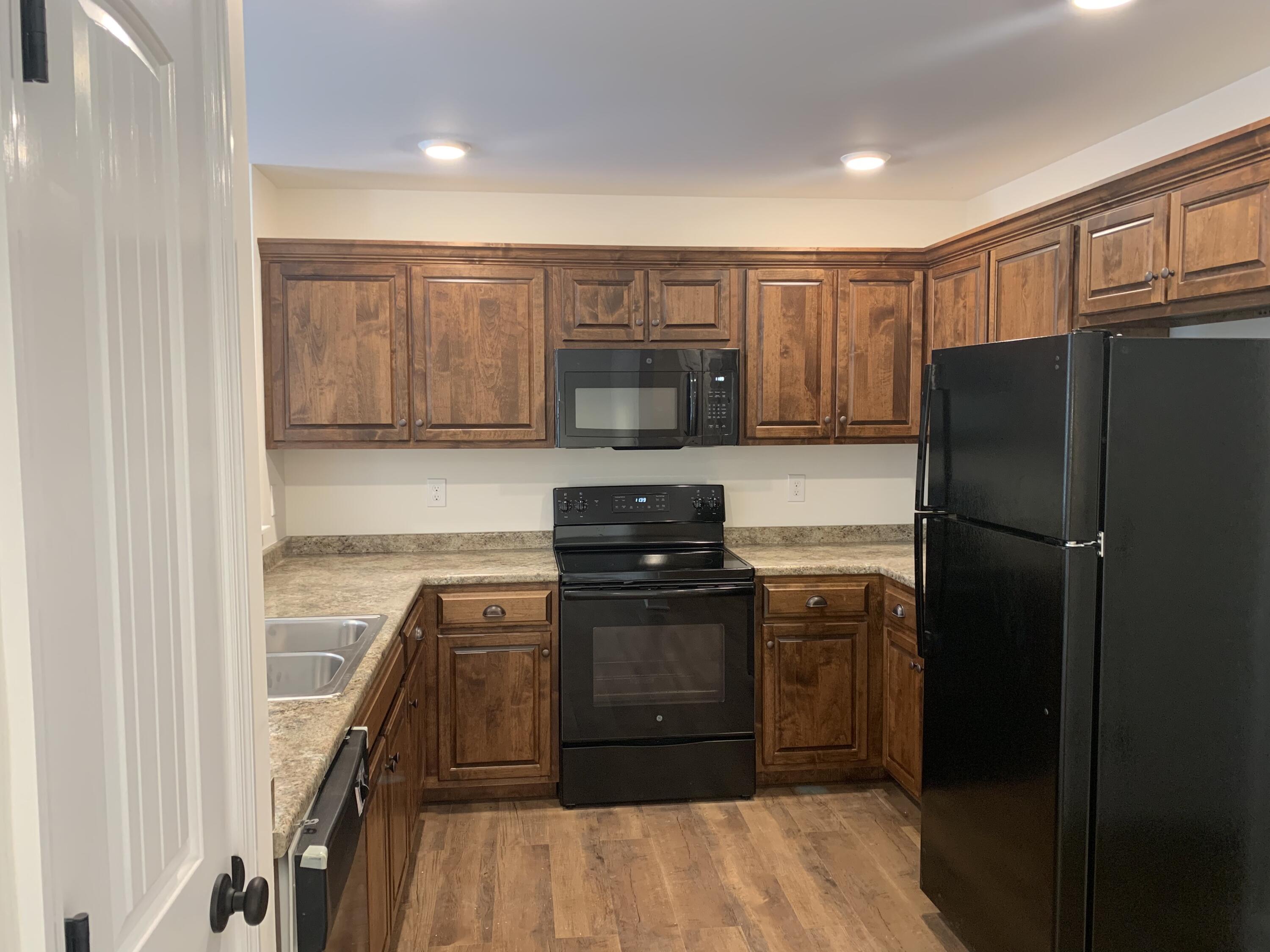 1395 Golf Drive SW 1395 & 1397