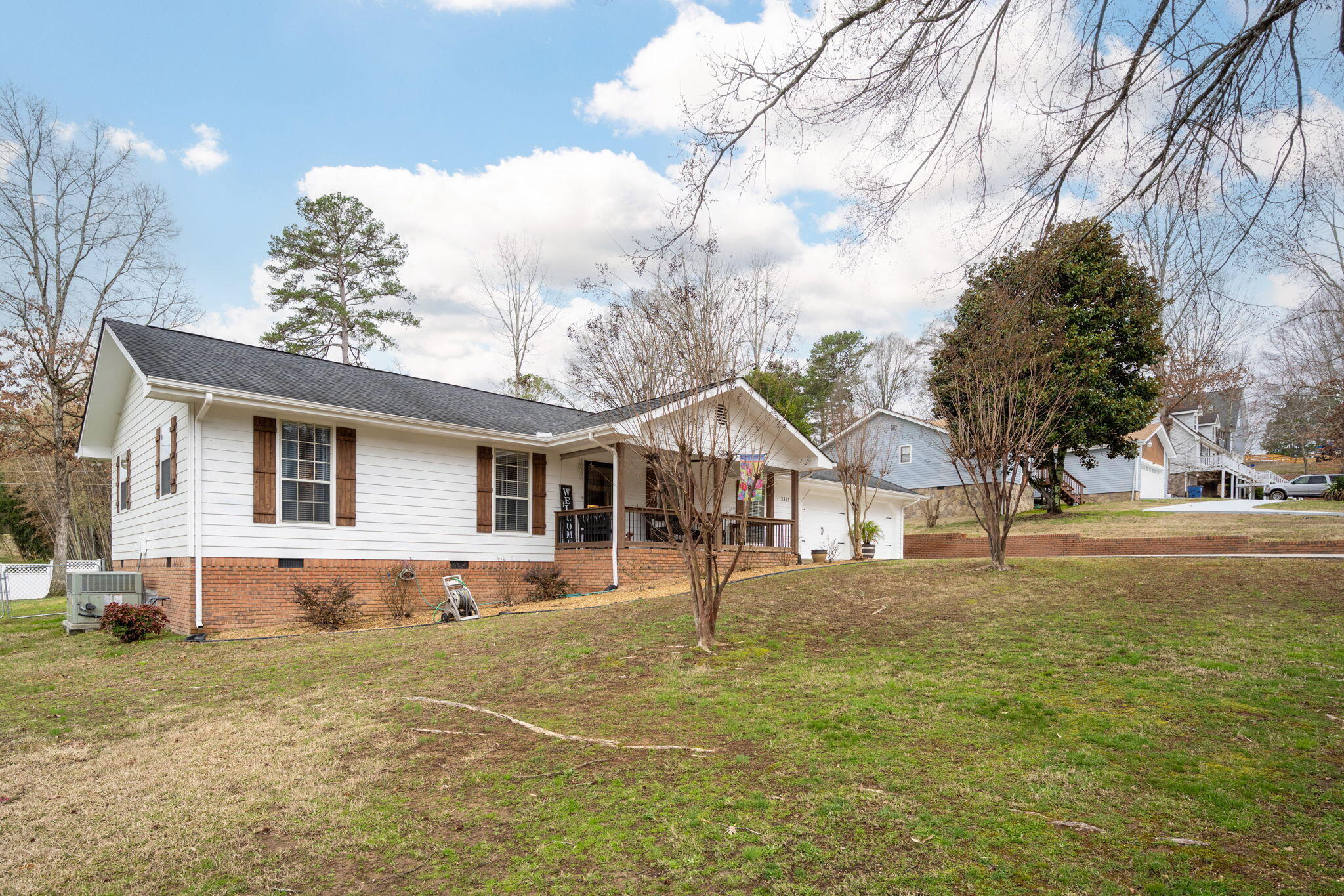2312 Lyons Lane, Soddy Daisy, Tennessee image 3