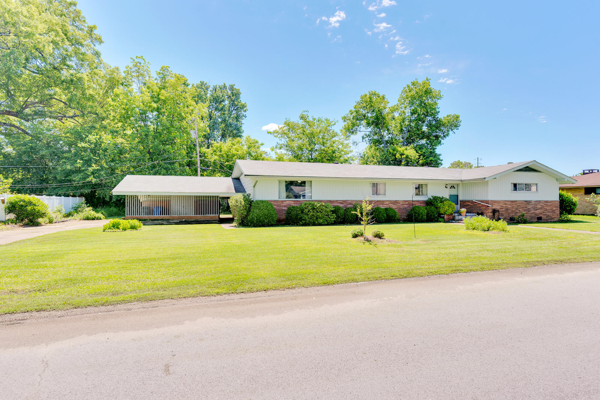 208 Barbara Lane, Chattanooga, Tennessee image 3