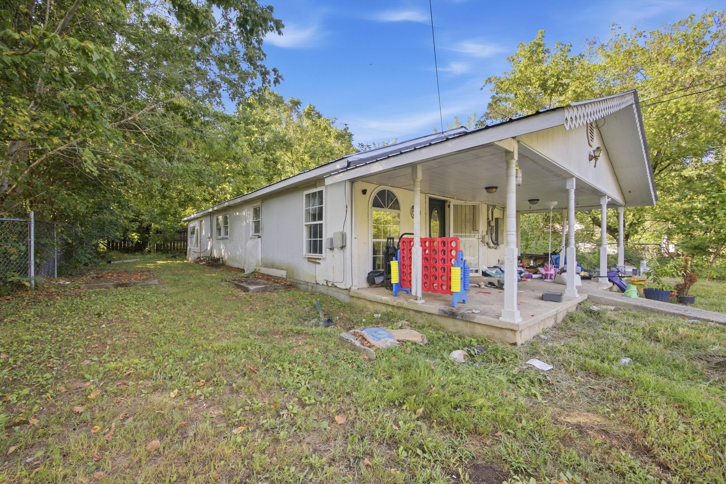 359 Lakes Road