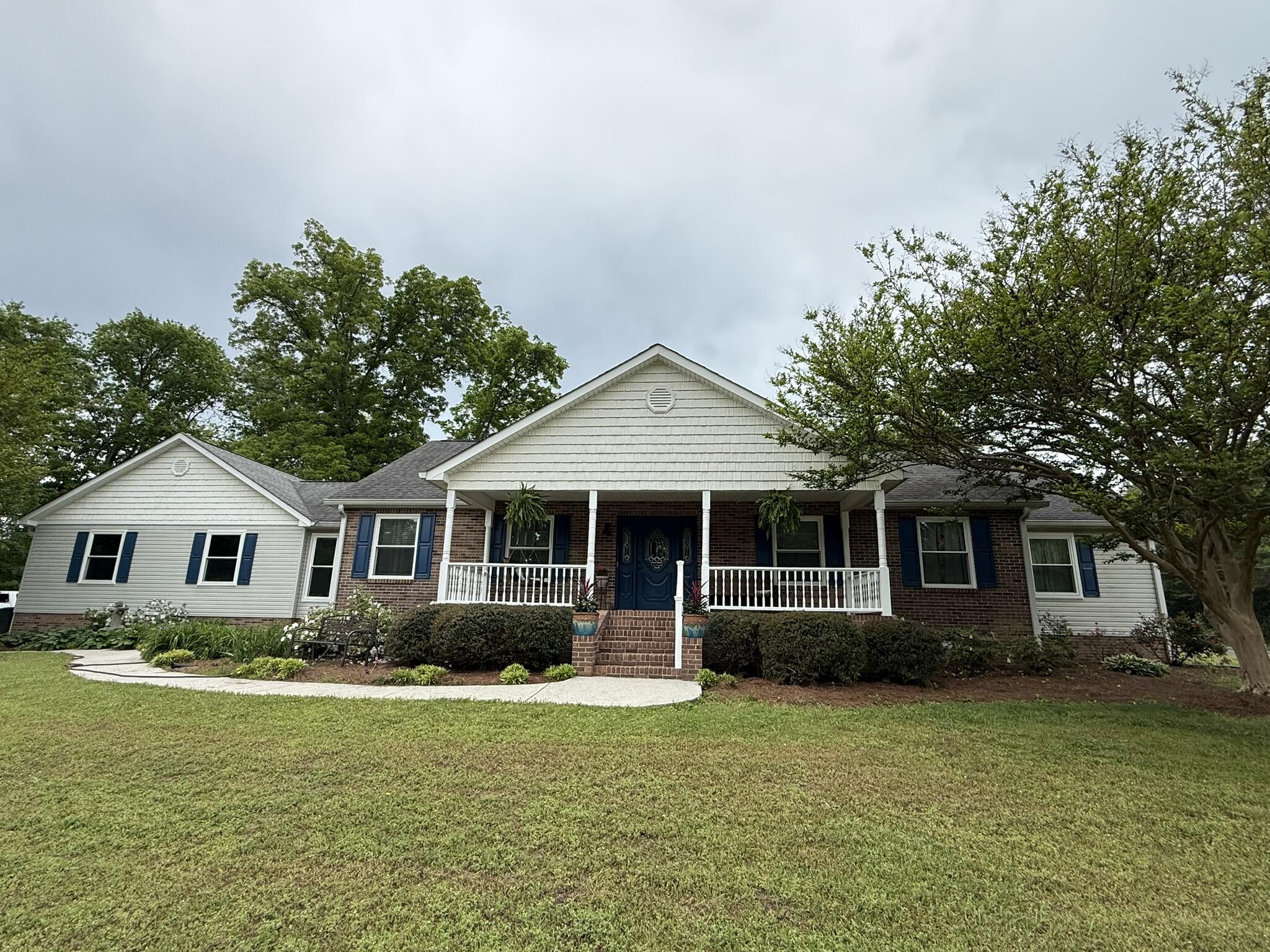 Trenton, Georgia 30752, United States, 3 Bedrooms Bedrooms, ,2 BathroomsBathrooms,Residential,Active,162193