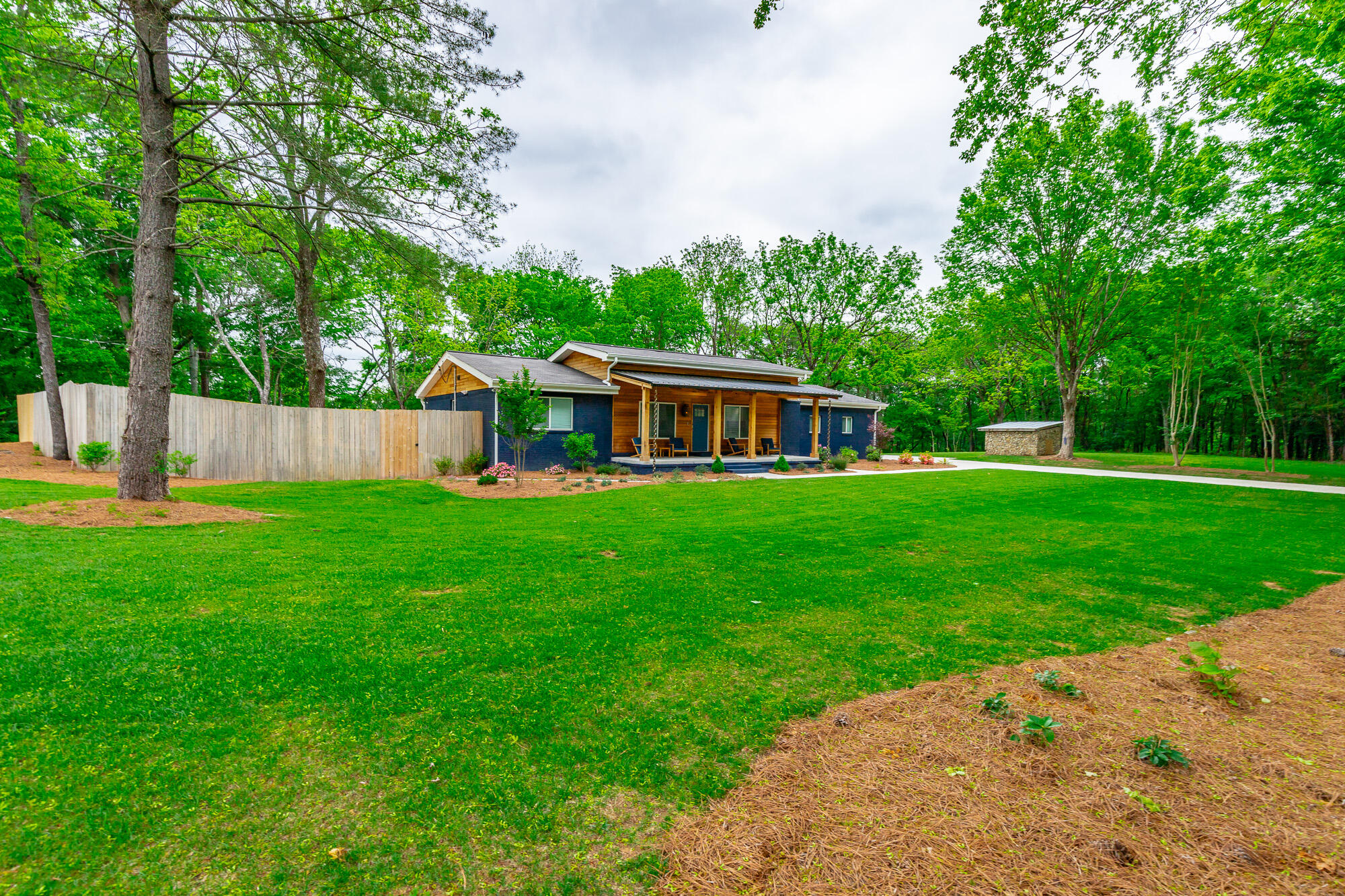 1203 Thomas Lane, Hixson, Tennessee image 1