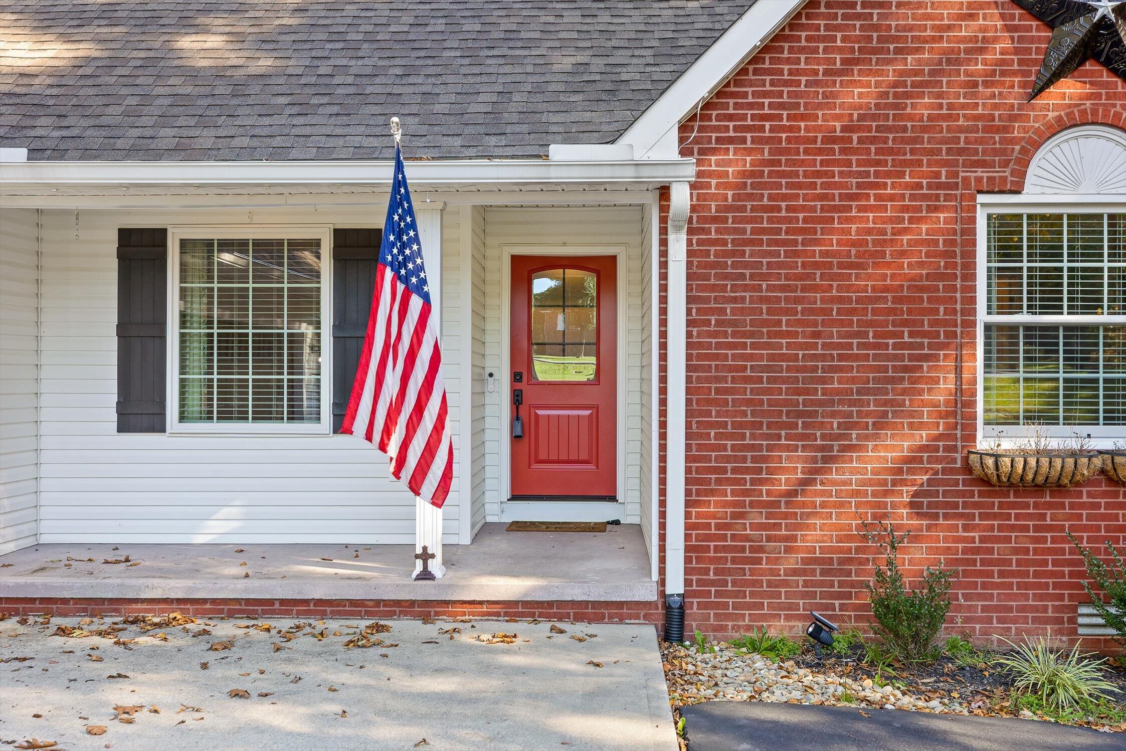 Crossville, Tennessee 38555, United States, 4 Bedrooms Bedrooms, ,3 BathroomsBathrooms,Residential,Active,230675