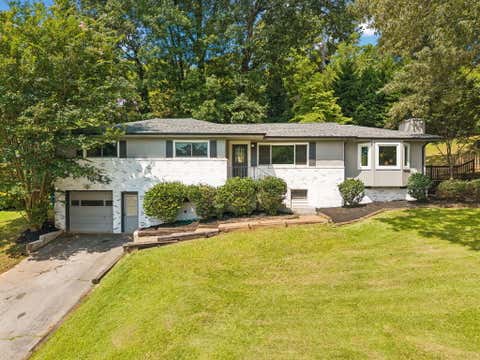 Photo of 1021 Elaine Trail, Chattanooga, TN 37421 (MLS # 1538652)