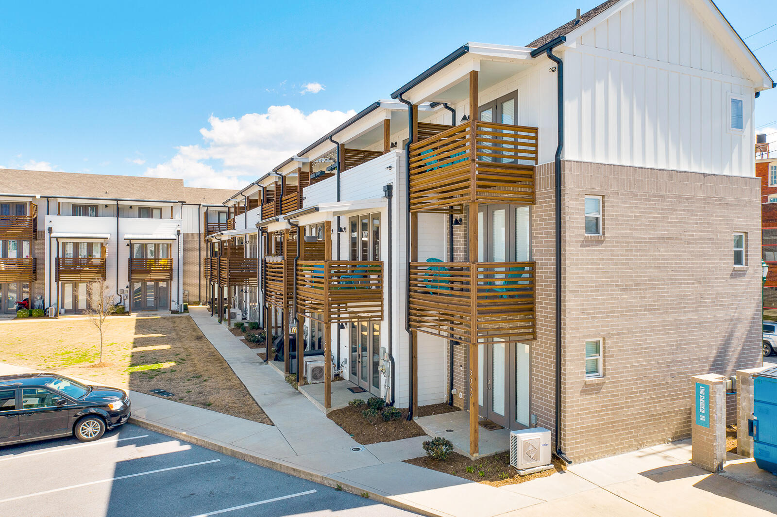 View Chattanooga, TN 37408 townhome