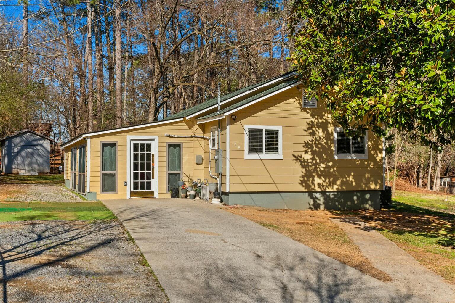 216 Hewitt Drive, Dalton, Georgia image 5