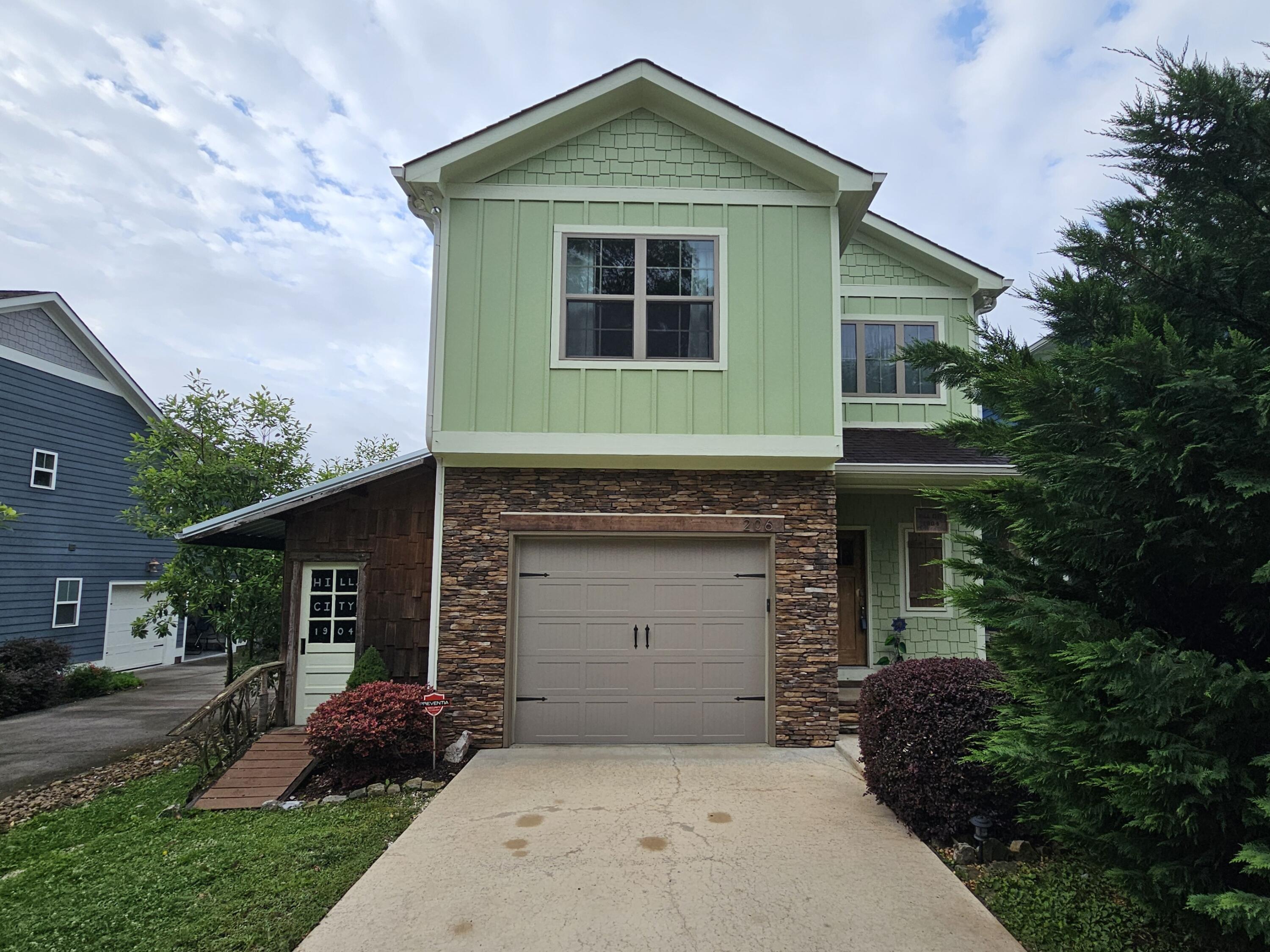 206 Peak Street, Chattanooga, Tennessee image 1
