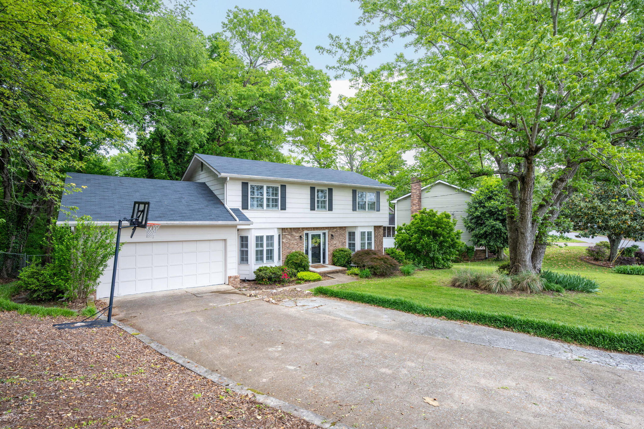 497 Glenpoint Lane, Hixson, Tennessee image 2