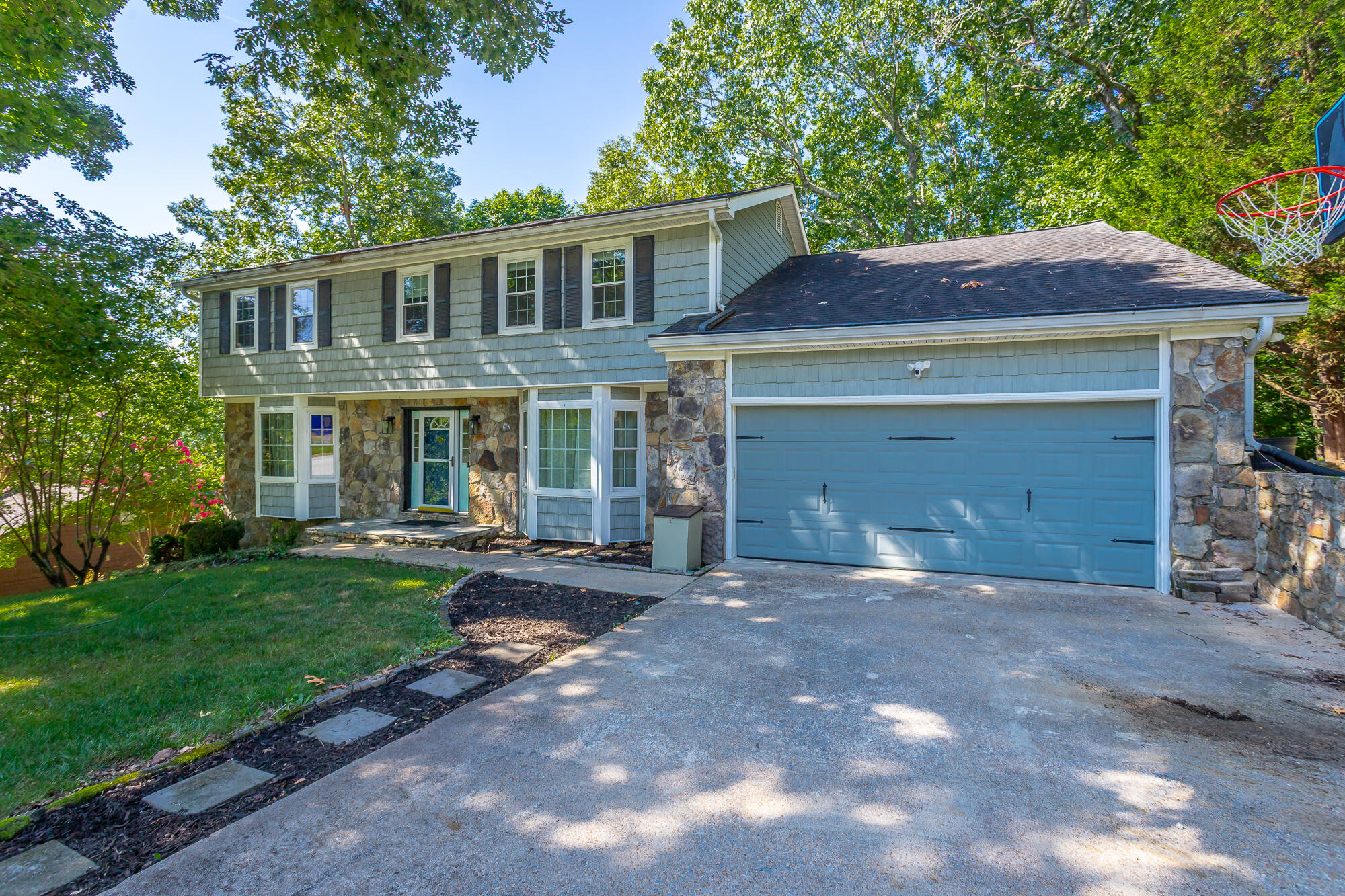 1808 Colonial Shores Drive
