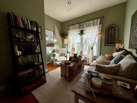 Tiny photo for 1307 Hixson Pike, Chattanooga, TN 37405 (MLS # 1524814)