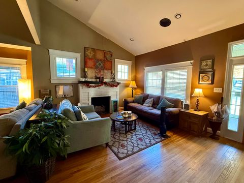 Tiny photo for 1307 Hixson Pike, Chattanooga, TN 37405 (MLS # 1524814)