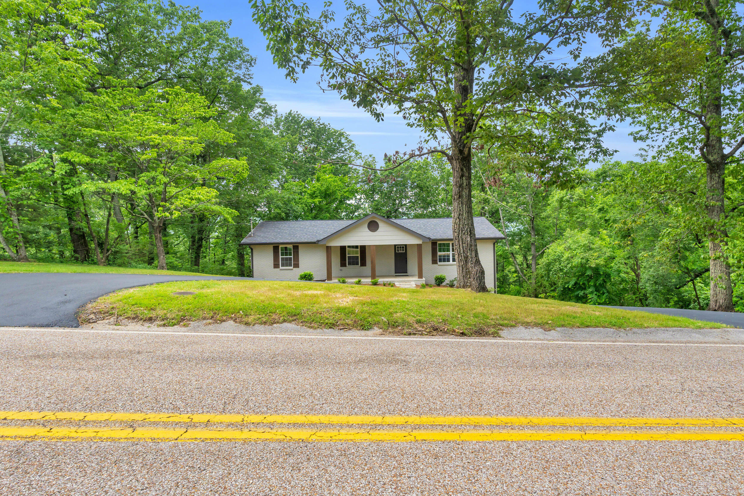 5951 Crestview Drive, Hixson, Tennessee image 37