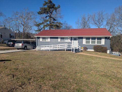 Photo of 3825 Pin Oak Terrace, Chattanooga, TN 37411 (MLS # 1528619) Photo of 3825 Pin Oak Terrace, Chattanooga, TN 37411 (MLS # 1528619)