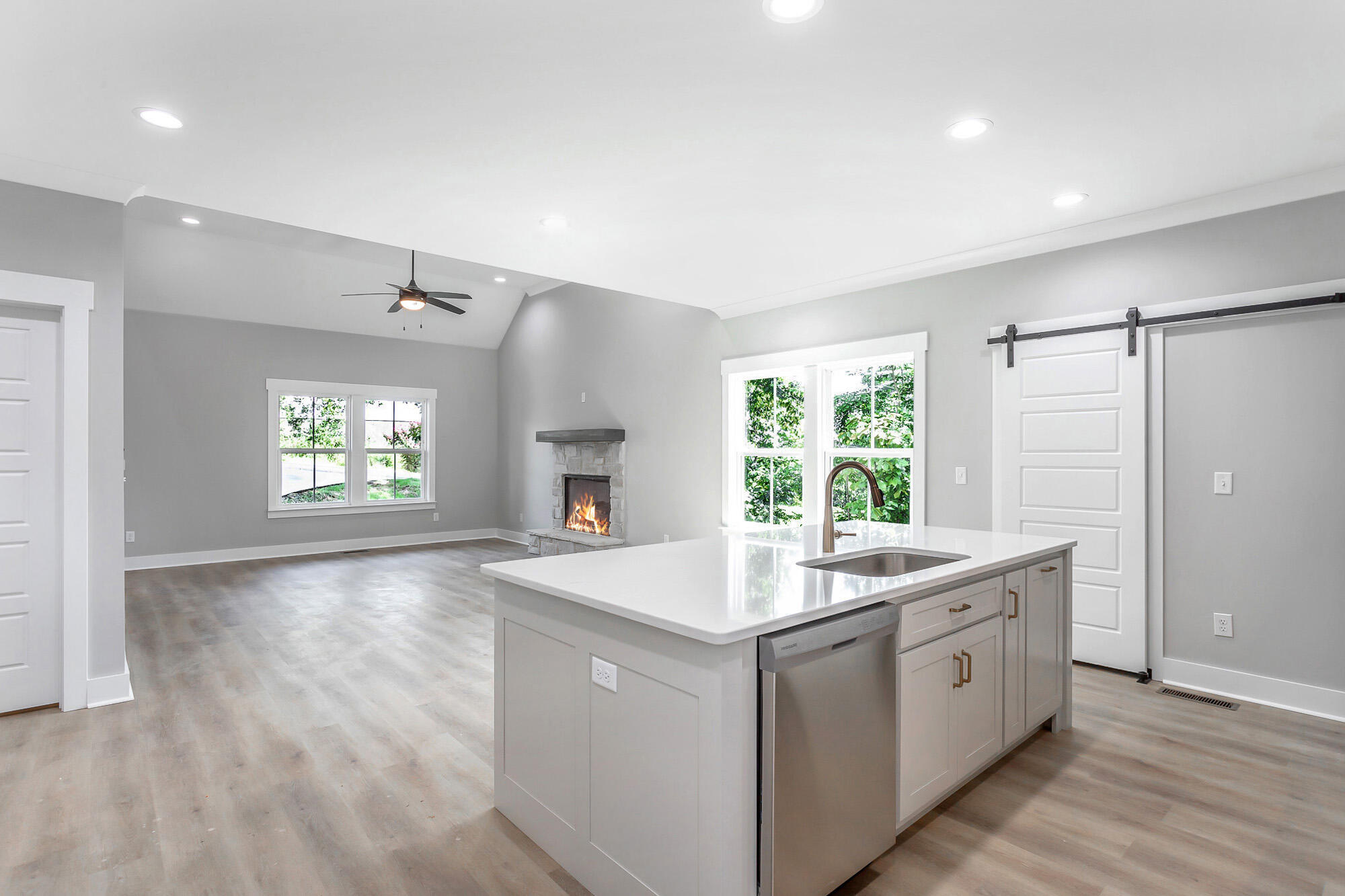6577 Fairview Road