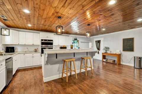 Photo of 281 Holden Road, Dayton, TN 37321 (MLS # 1519230)