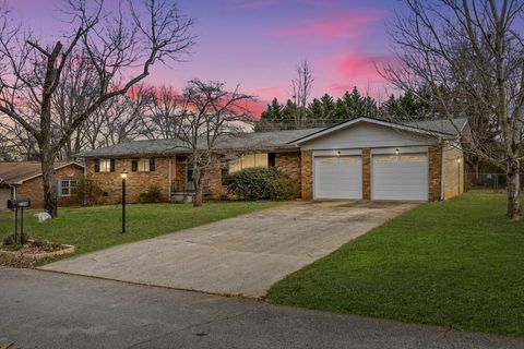 Photo of 2316 Mark Lane, Chattanooga, TN 37421 (MLS # 1527574)