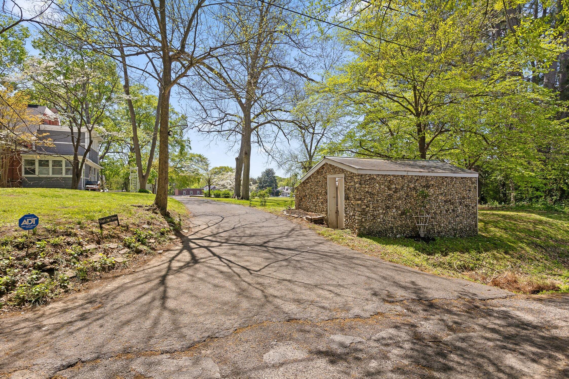 Lafayette, Georgia 30728, United States, 4 Bedrooms Bedrooms, ,2 BathroomsBathrooms,Residential,Active,112209