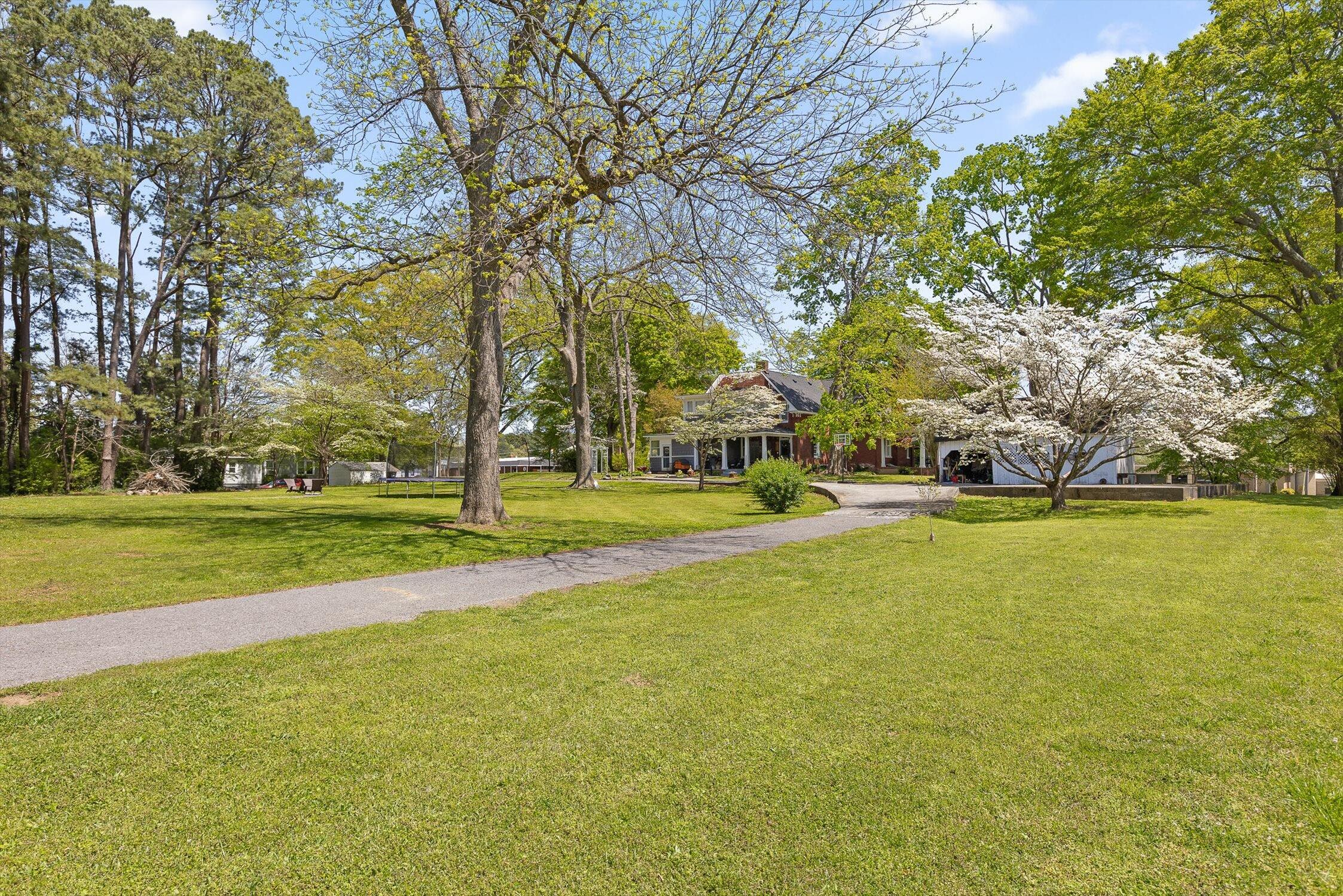 Lafayette, Georgia 30728, United States, 4 Bedrooms Bedrooms, ,2 BathroomsBathrooms,Residential,Active,112209