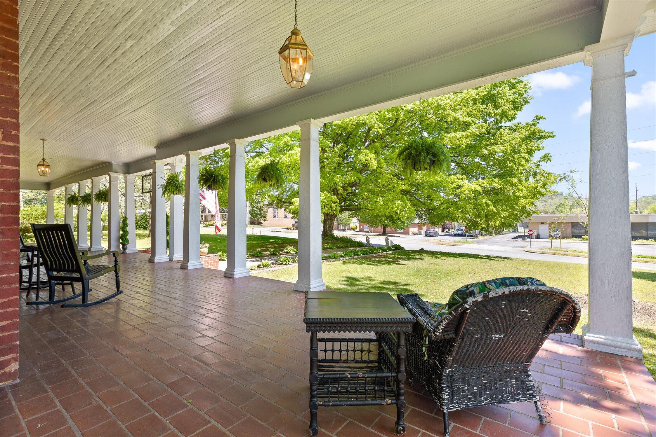 Lafayette, Georgia 30728, United States, 4 Bedrooms Bedrooms, ,2 BathroomsBathrooms,Residential,Active,112209