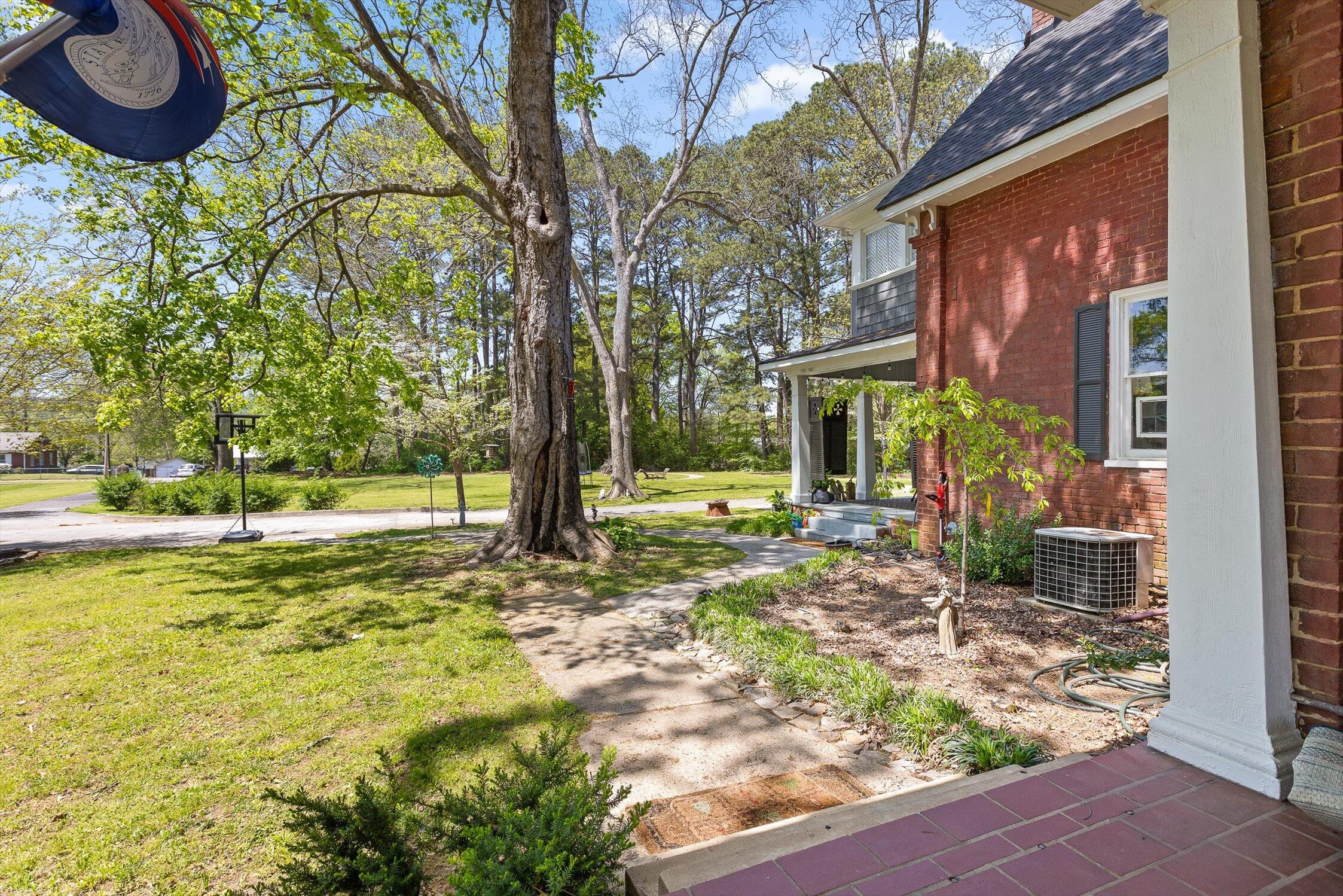 Lafayette, Georgia 30728, United States, 4 Bedrooms Bedrooms, ,2 BathroomsBathrooms,Residential,Active,112209