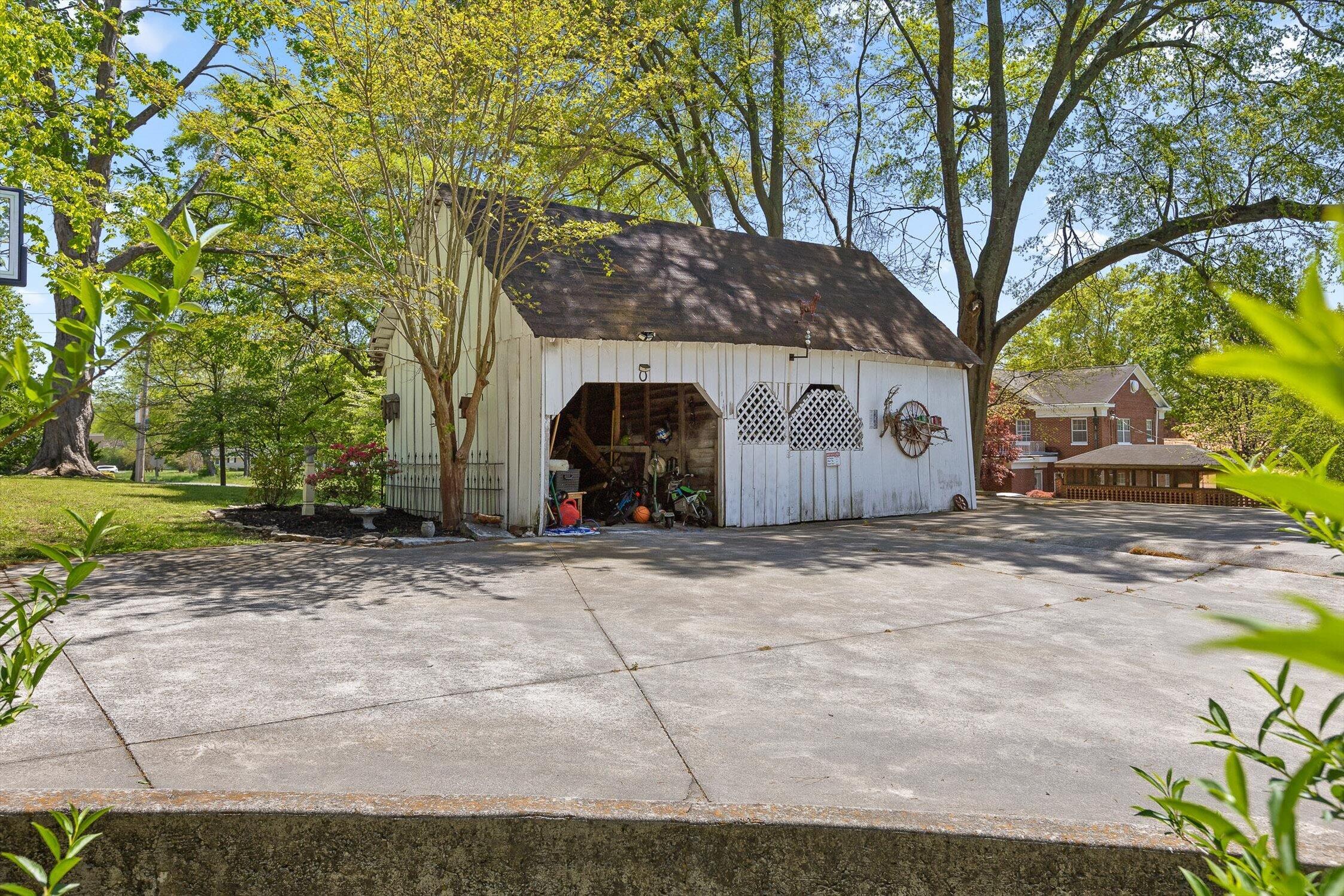 Lafayette, Georgia 30728, United States, 4 Bedrooms Bedrooms, ,2 BathroomsBathrooms,Residential,Active,112209