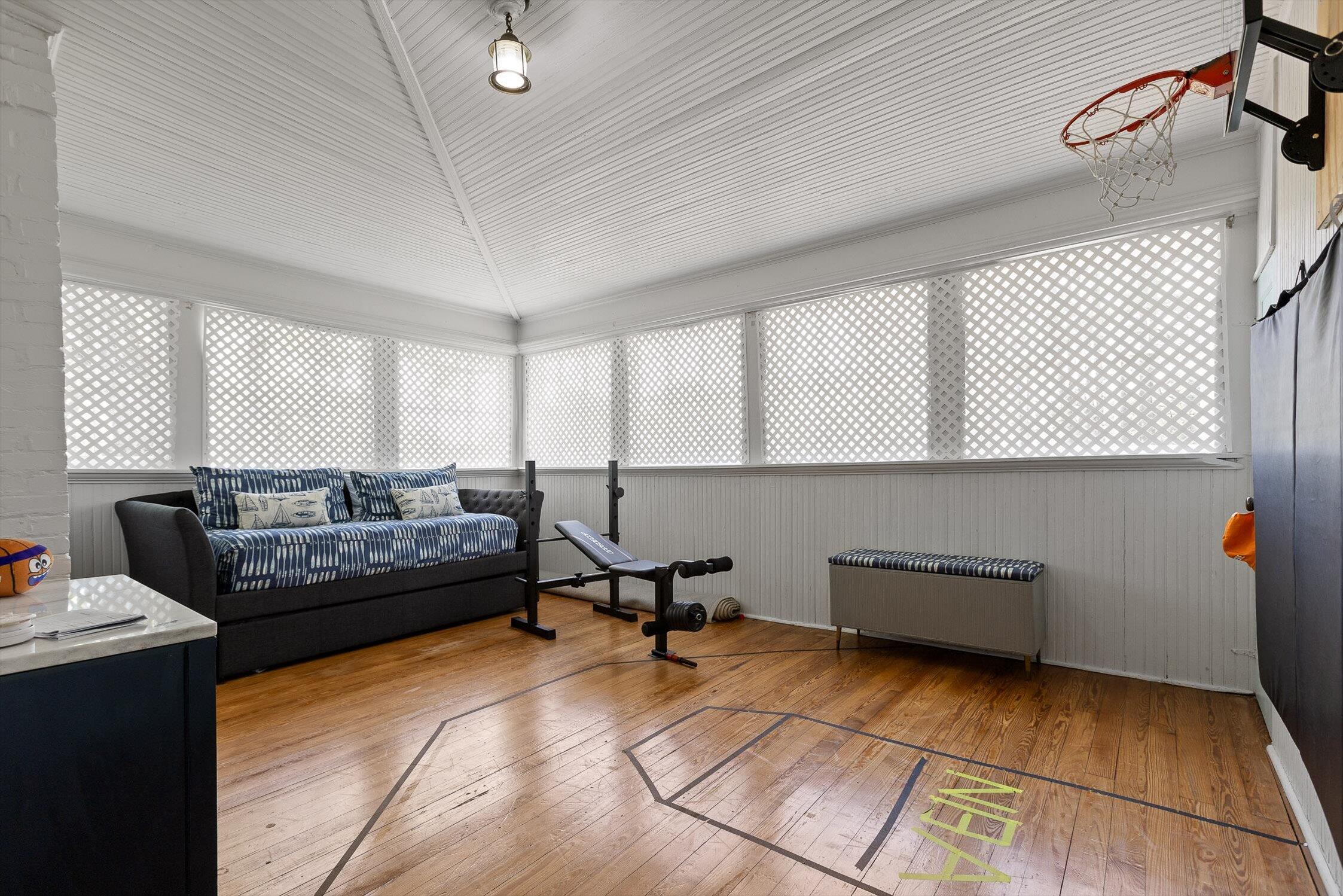 Lafayette, Georgia 30728, United States, 4 Bedrooms Bedrooms, ,2 BathroomsBathrooms,Residential,Active,112209