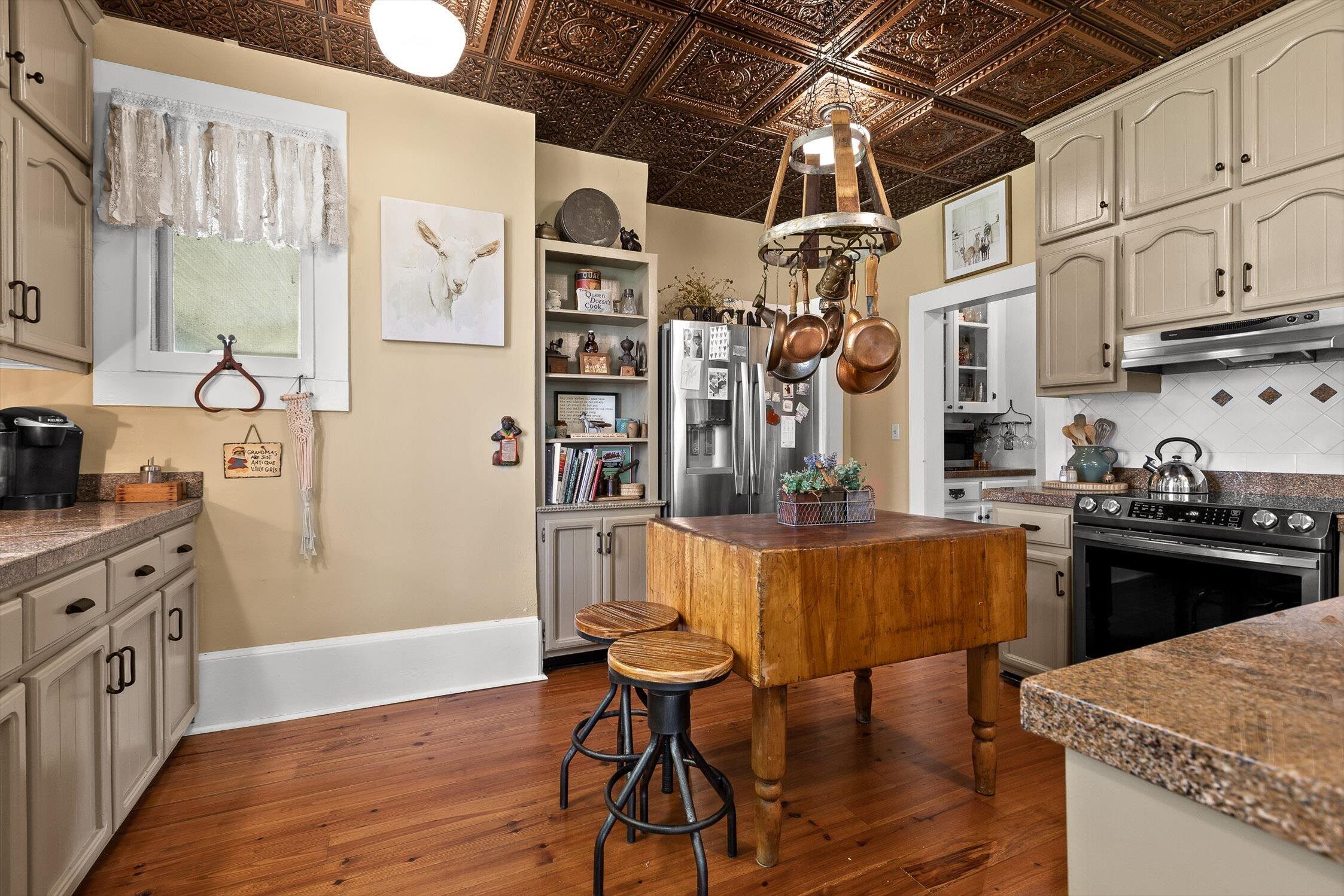 Lafayette, Georgia 30728, United States, 4 Bedrooms Bedrooms, ,2 BathroomsBathrooms,Residential,Active,112209