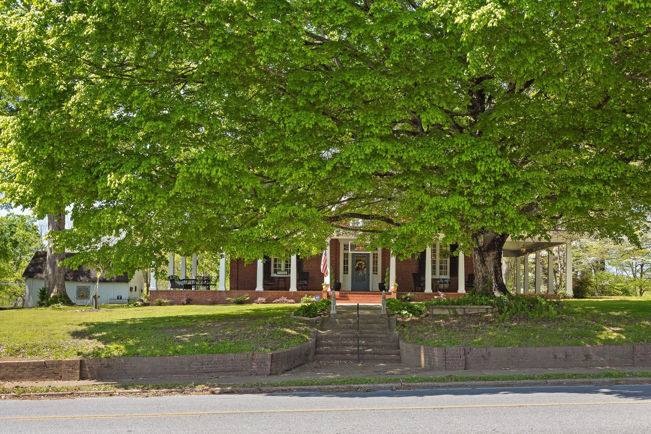 Lafayette, Georgia 30728, United States, 4 Bedrooms Bedrooms, ,2 BathroomsBathrooms,Residential,Active,112209