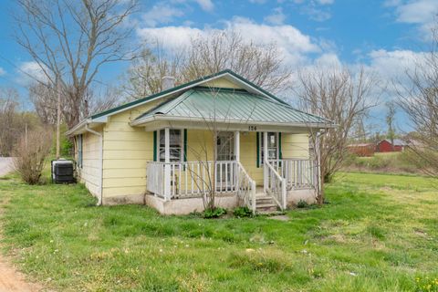 Photo of 124 County Road 882, Etowah, TN 37331 (MLS # 1531703)